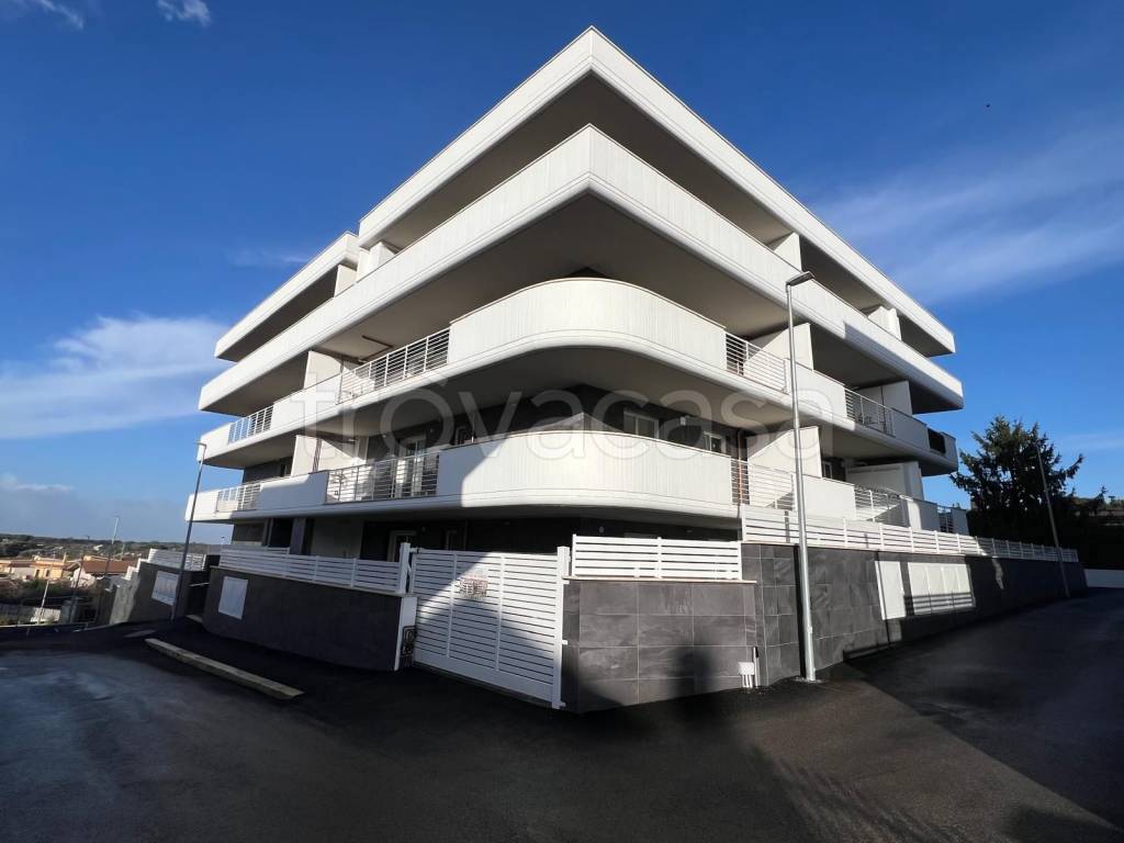 appartamento in affitto a Marino in zona Poggio delle Mole