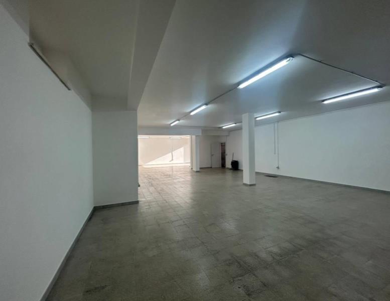 locale commerciale in affitto a Marino in zona Poggio delle Mole