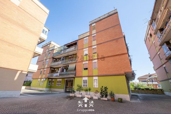 appartamento in affitto a Marino in zona Santa Maria delle Mole