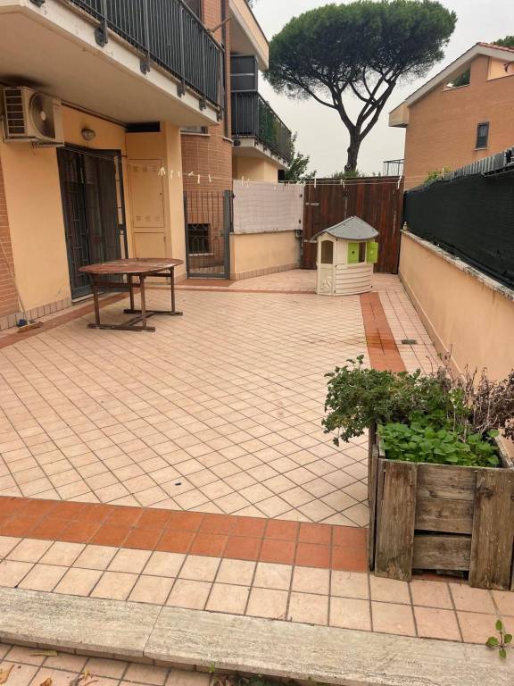 appartamento in affitto a Marino in zona Poggio delle Mole