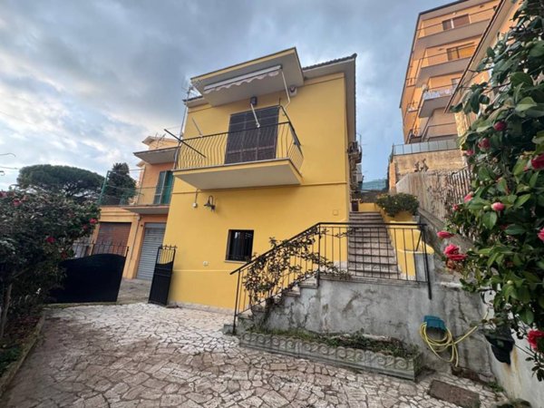 appartamento in affitto a Marino