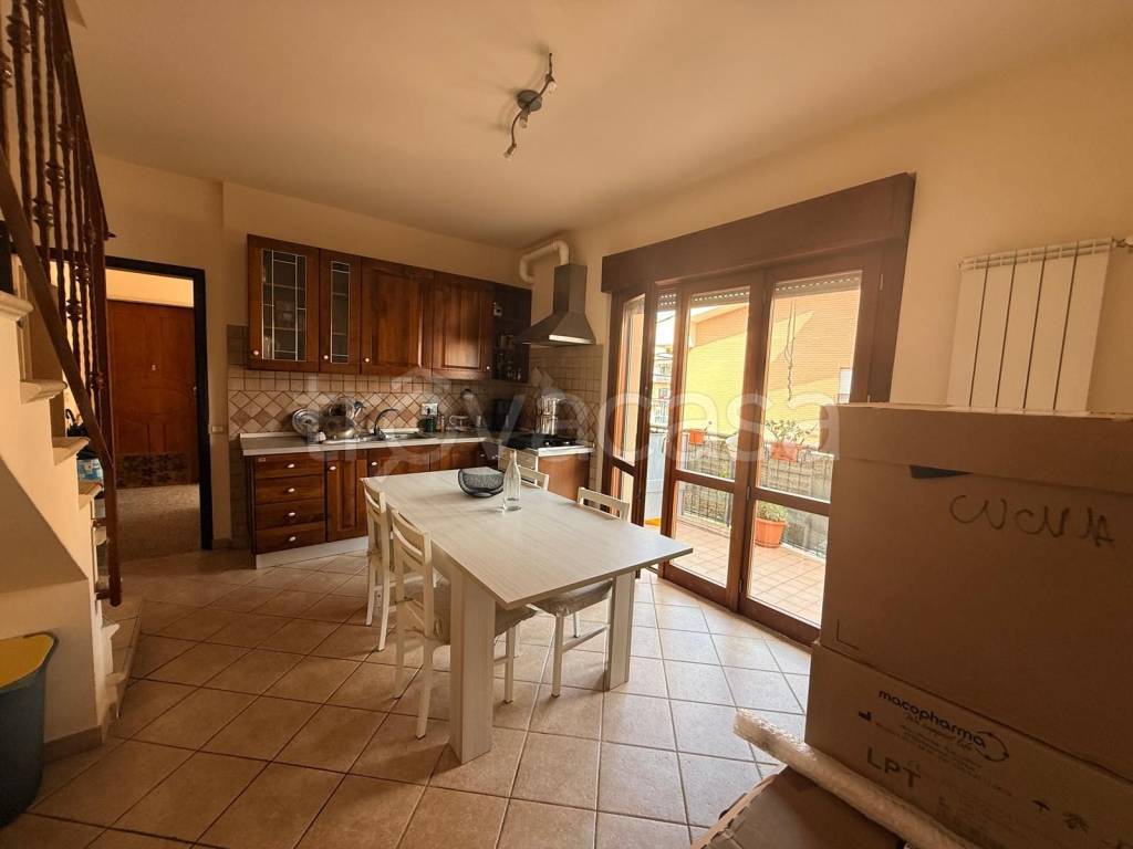 appartamento in affitto a Marino in zona Poggio delle Mole