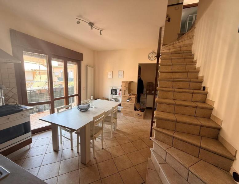 appartamento in affitto a Marino in zona Poggio delle Mole