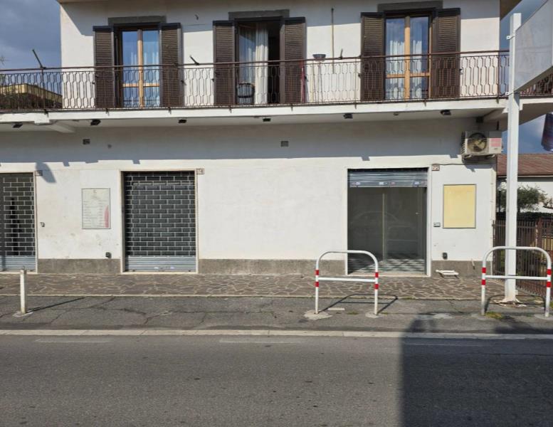 locale commerciale in affitto a Marino in zona Poggio delle Mole