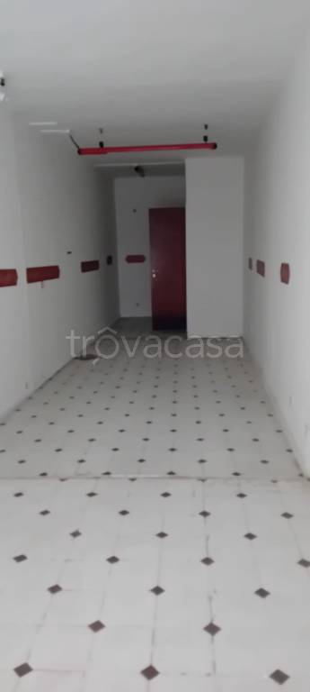 locale commerciale in affitto a Marino in zona Cava dei Selci