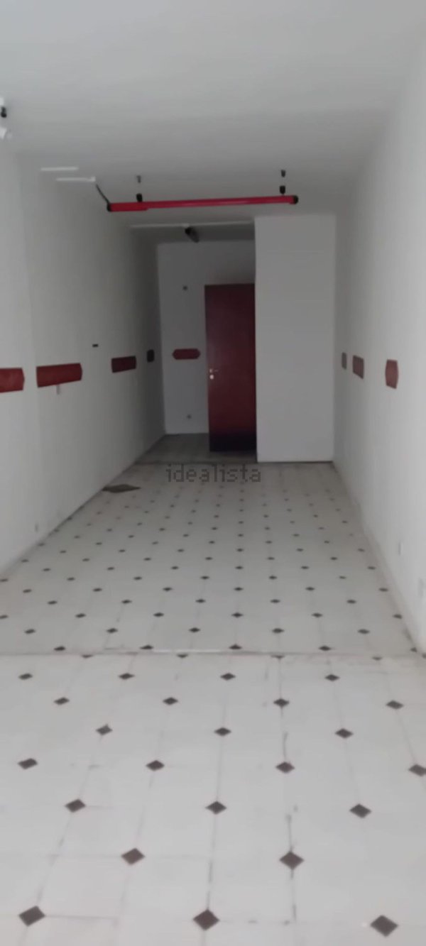 locale commerciale in affitto a Marino in zona Cava dei Selci