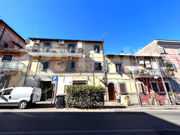locale commerciale in affitto a Marino