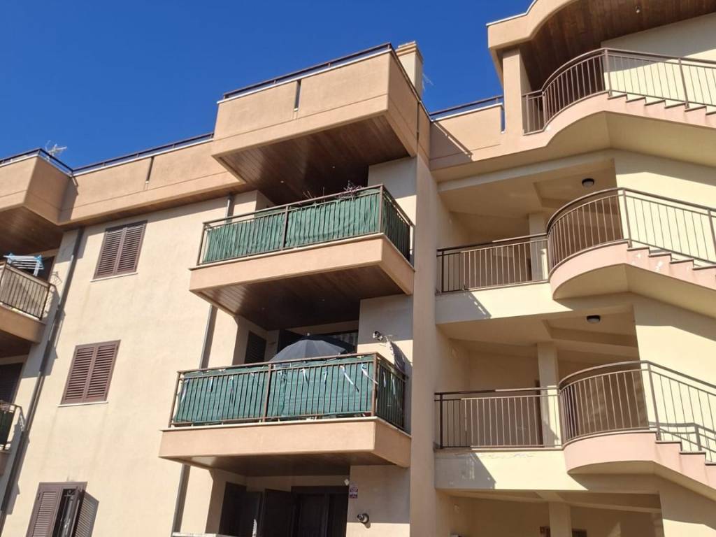 appartamento in affitto a Marino in zona Cava dei Selci