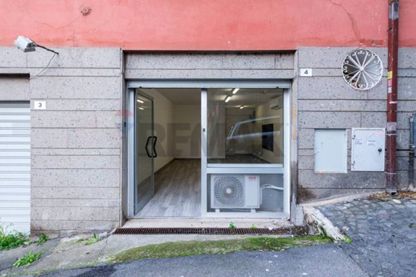 locale commerciale in affitto a Mentana