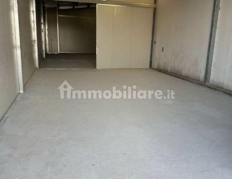 locale commerciale in affitto a Monte Compatri in zona Pantano