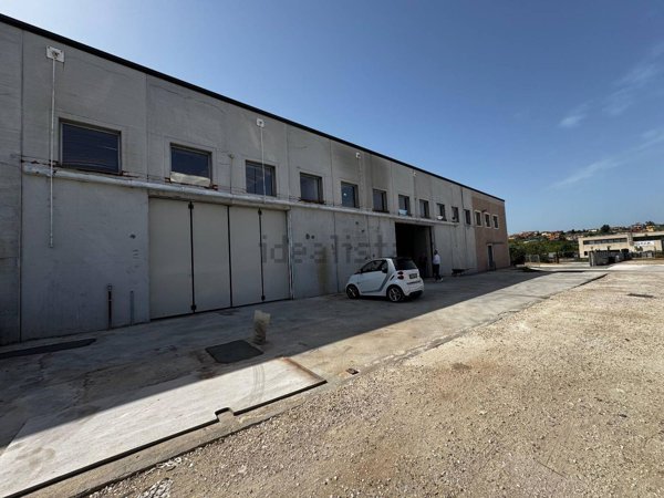 capannone in affitto a Monte Compatri