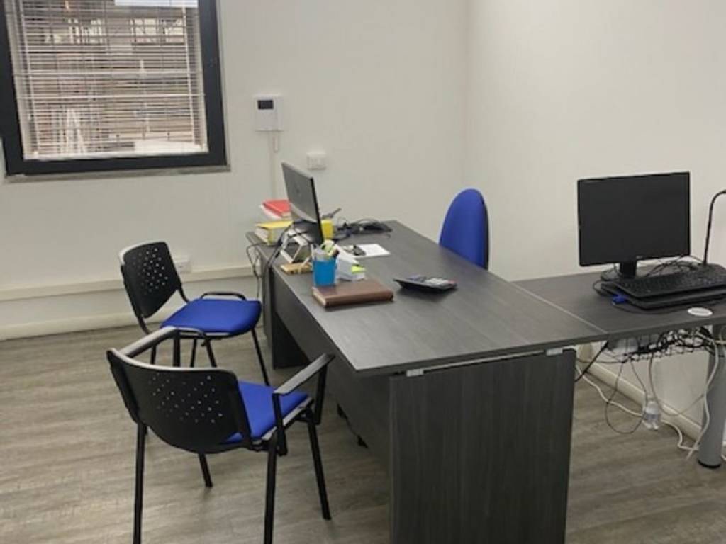 ufficio in affitto a Monte Compatri in zona Laghetto