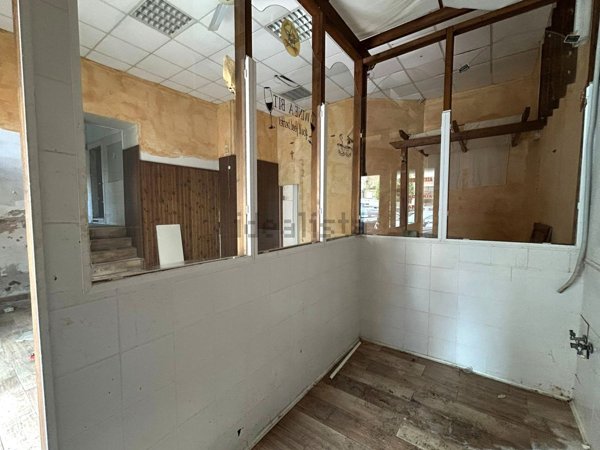 locale commerciale in affitto a Monte Compatri