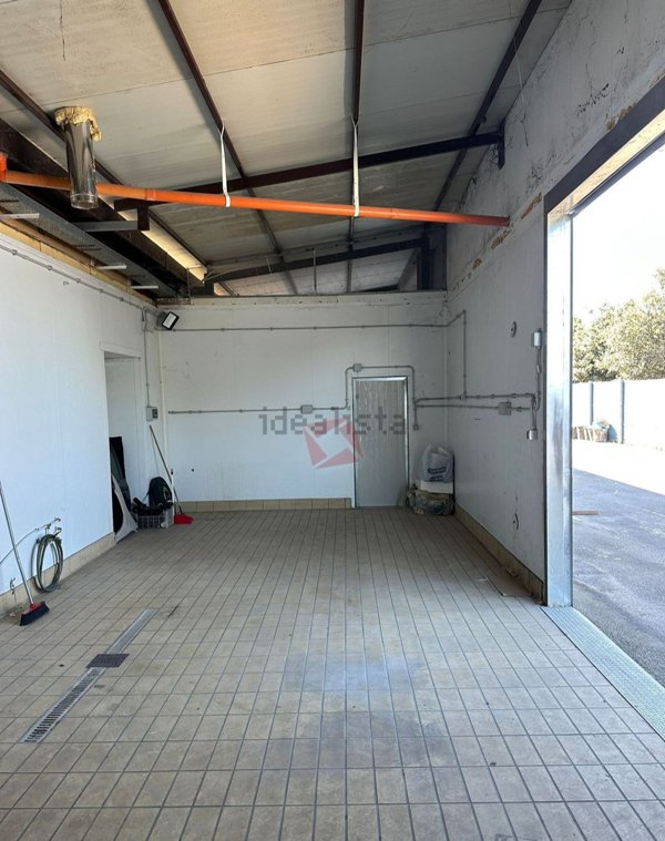 locale di sgombero in affitto a Monte Compatri in zona Pantano