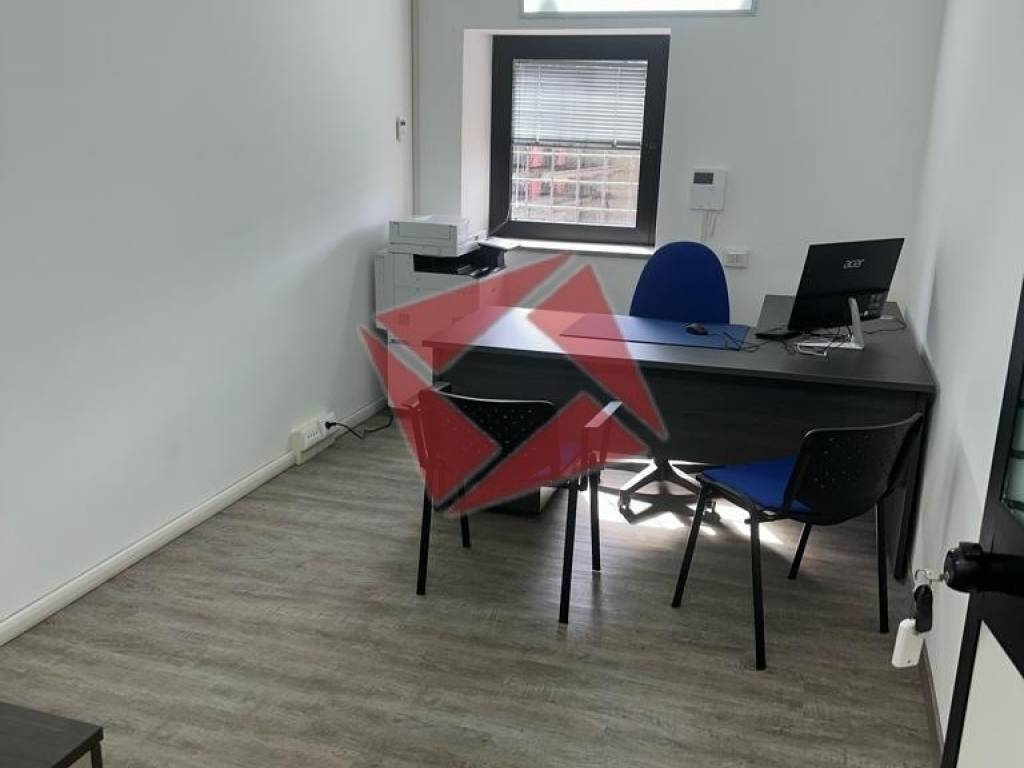 ufficio in affitto a Monte Compatri in zona Pantano