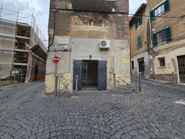 locale commerciale in affitto a Monte Compatri
