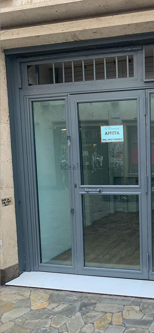 locale commerciale in affitto a Monte Porzio Catone