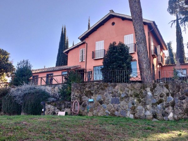casa indipendente in affitto a Monte Porzio Catone