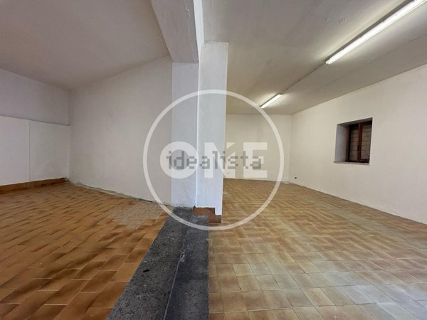 locale commerciale in affitto a Monte Porzio Catone in zona Pilozzo