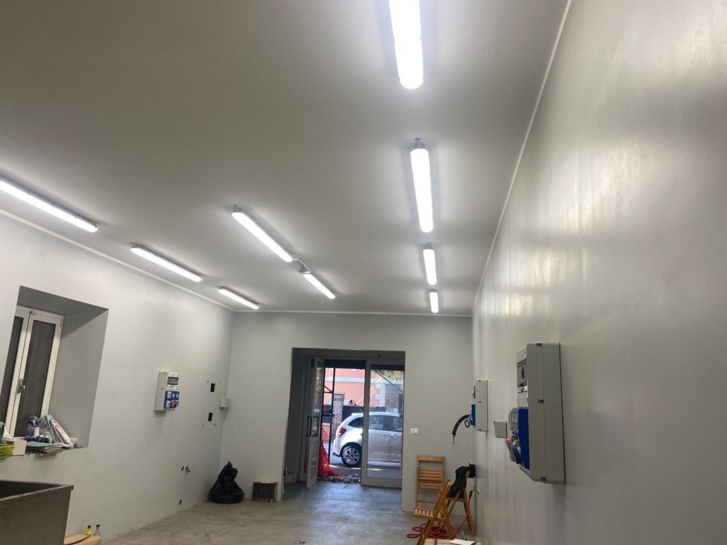 locale commerciale in affitto a Monterotondo