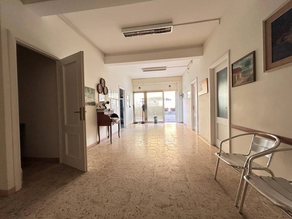 negozio in affitto a Monterotondo