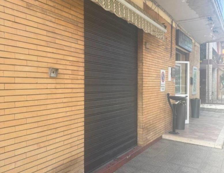 locale commerciale in affitto a Monterotondo in zona Stazione