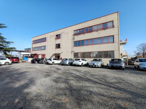 ufficio in affitto a Monterotondo in zona Stazione