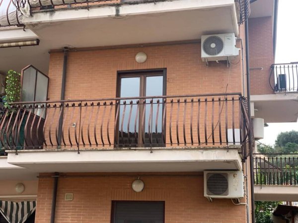 appartamento in affitto a Monterotondo in zona Stazione