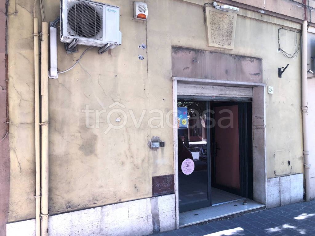 negozio in affitto a Monterotondo