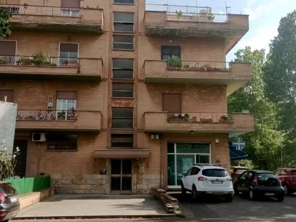 appartamento in affitto a Monterotondo in zona Stazione