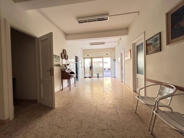 locale commerciale in affitto a Monterotondo