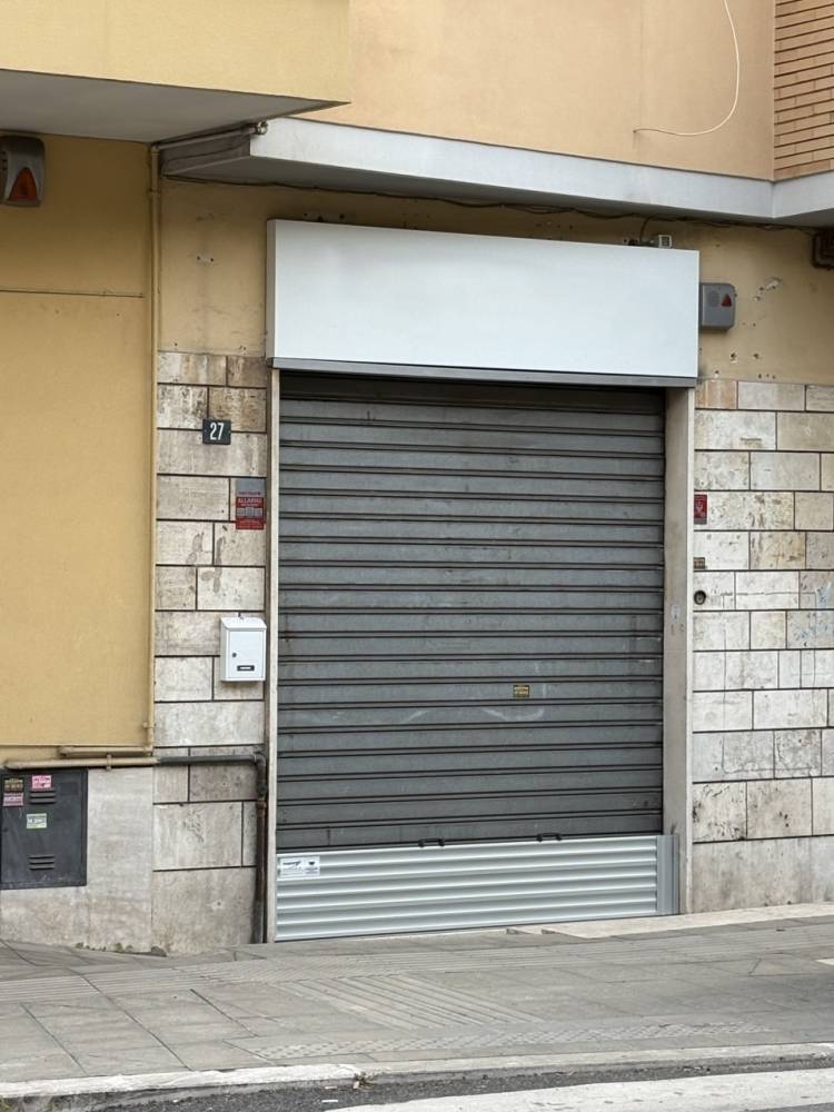 locale commerciale in affitto a Monterotondo