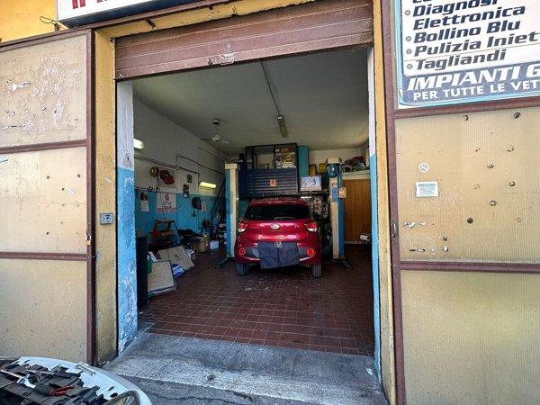 locale commerciale in affitto a Monterotondo