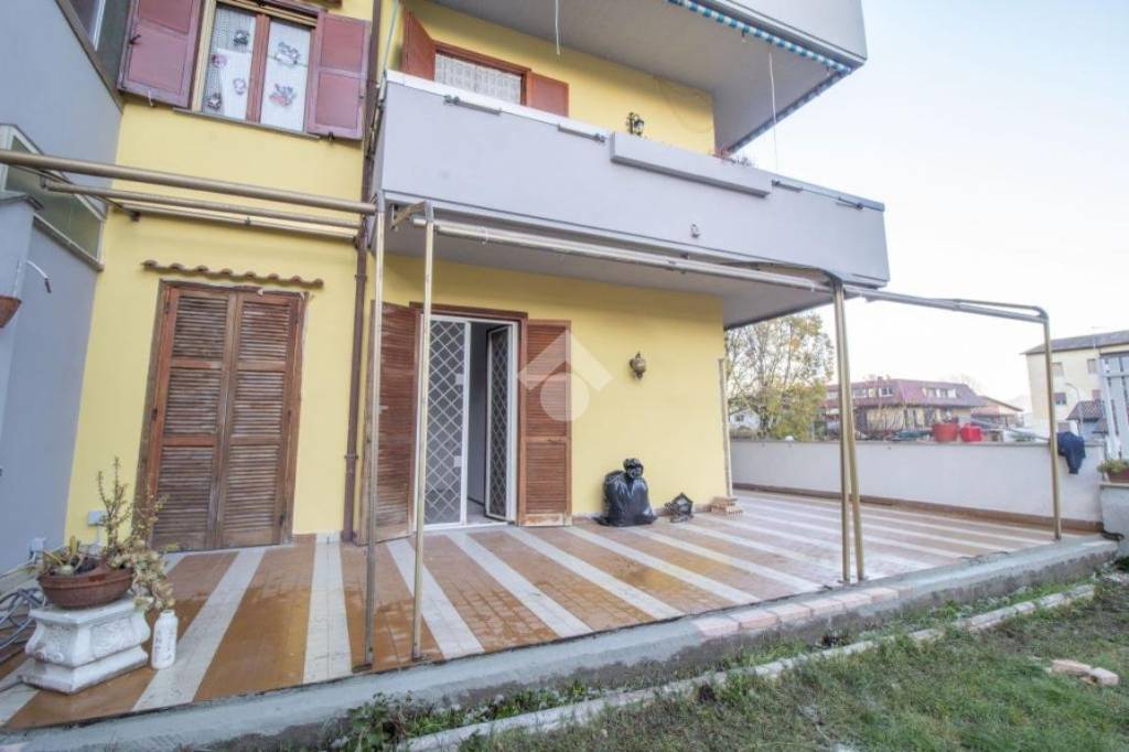 appartamento in affitto a Monterotondo in zona Stazione