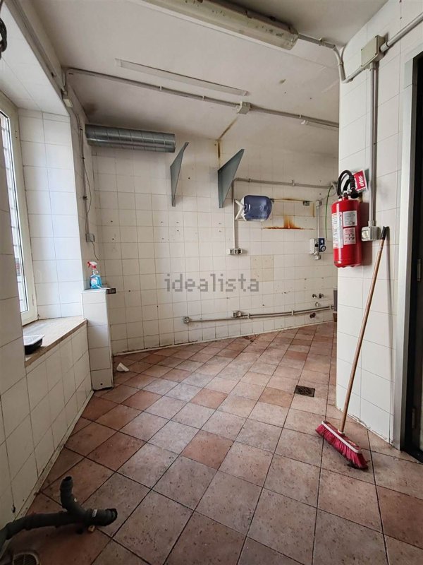 negozio in affitto a Monterotondo