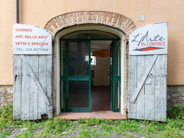 negozio in affitto a Monterotondo