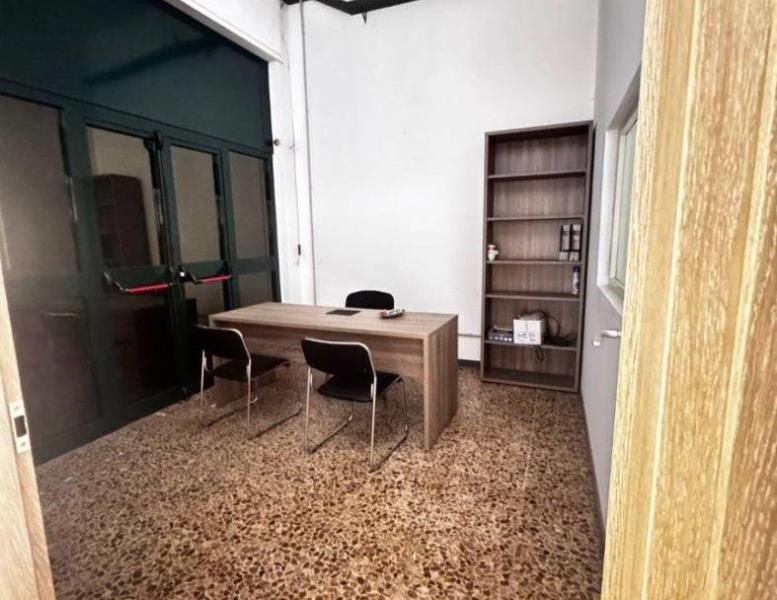 locale commerciale in affitto a Monterotondo in zona Stazione