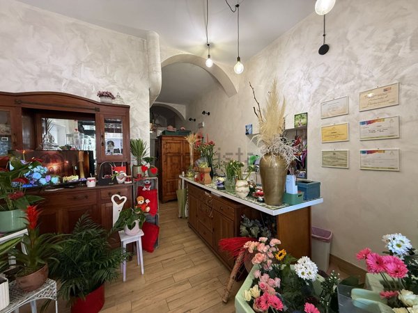 locale commerciale in affitto a Monterotondo