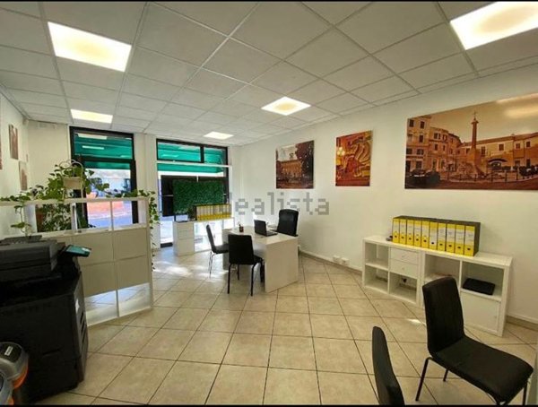 locale commerciale in affitto a Monterotondo
