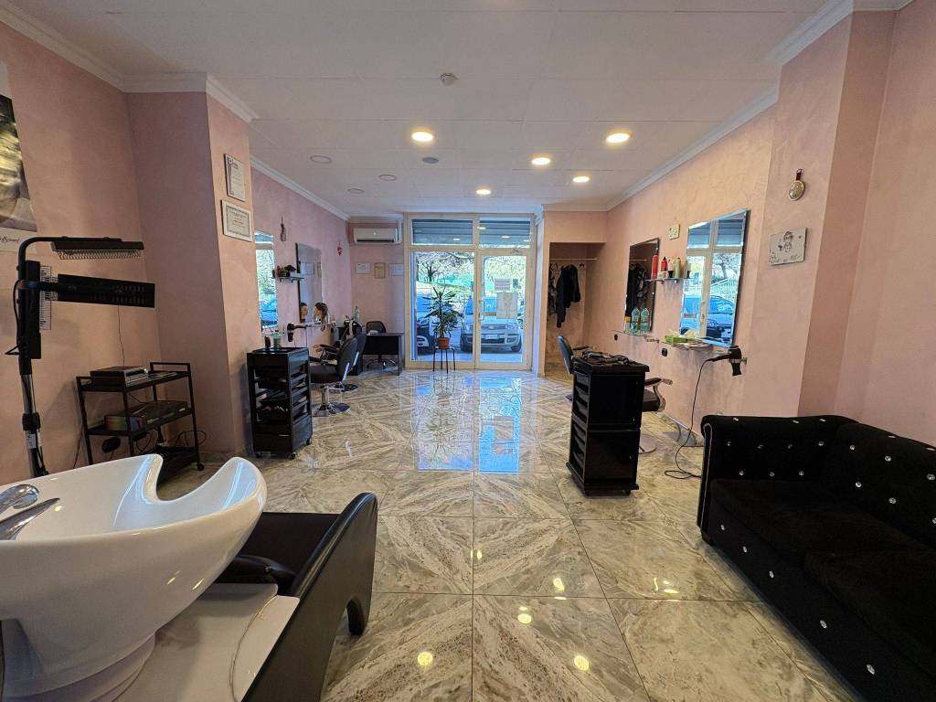 negozio in affitto a Monterotondo