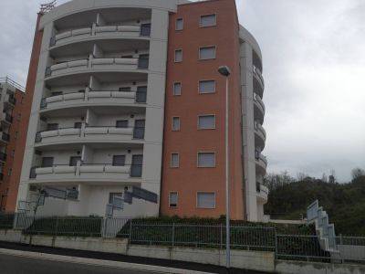 appartamento in affitto a Monterotondo in zona Stazione