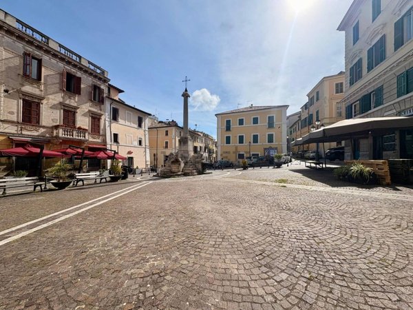 locale commerciale in affitto a Monterotondo