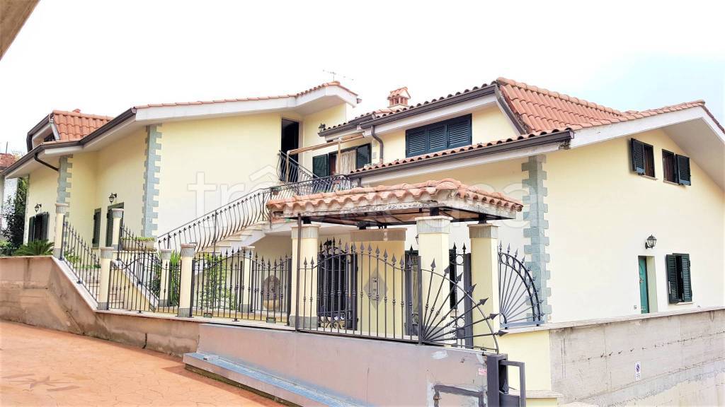 appartamento in affitto a Monterotondo in zona Stazione