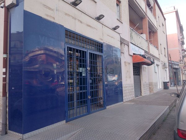 locale commerciale in affitto a Monterotondo