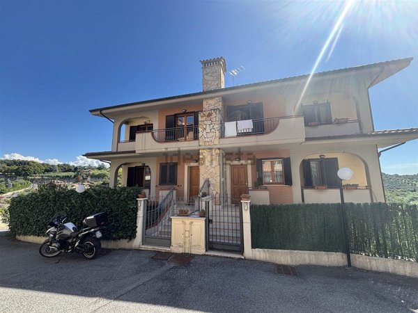 appartamento in affitto a Monterotondo in zona Cerqueto