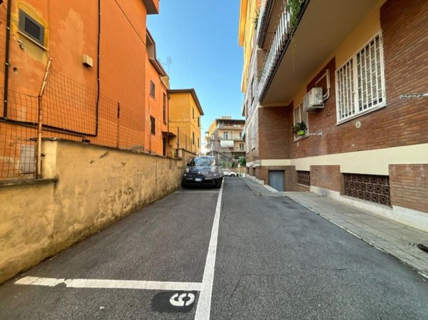 box auto in affitto a Monterotondo