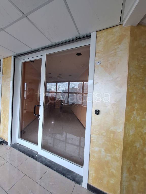 negozio in affitto a Morlupo