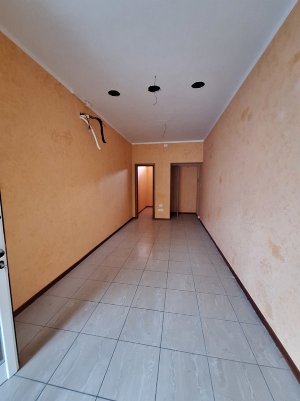 locale commerciale in affitto a Morlupo