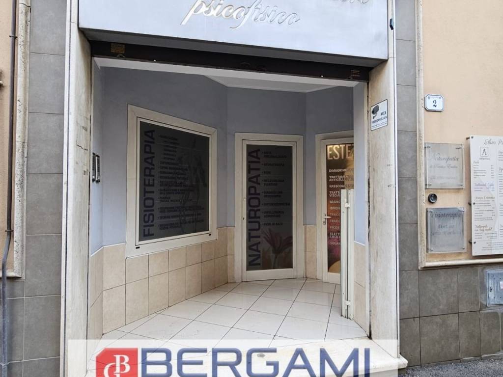 negozio in affitto a Nettuno