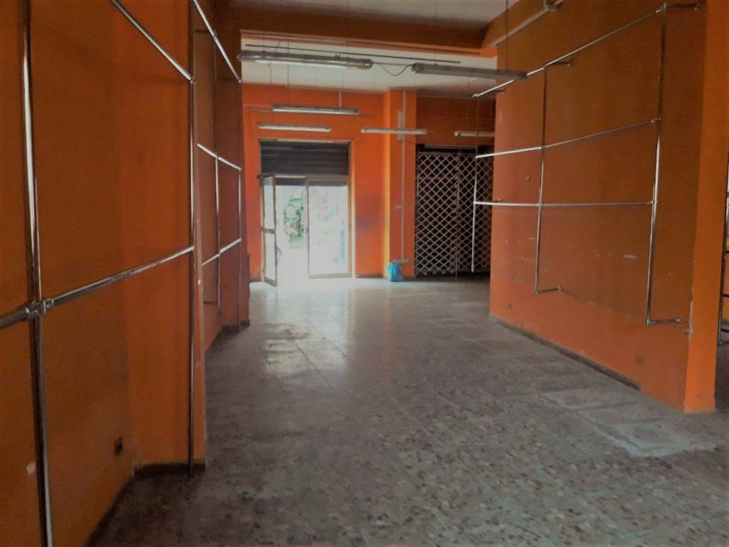 negozio in affitto a Nettuno